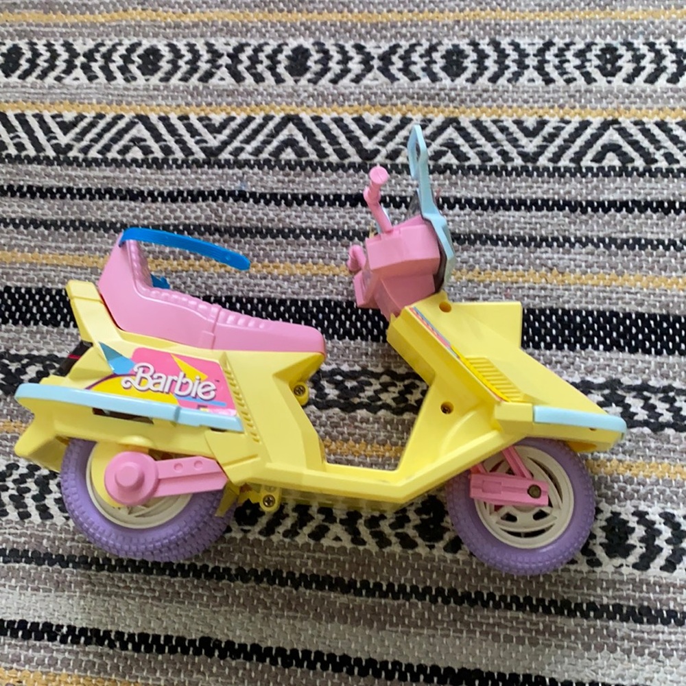 Vintage 1989 Barbie Mattel Cool Times Action Scooter